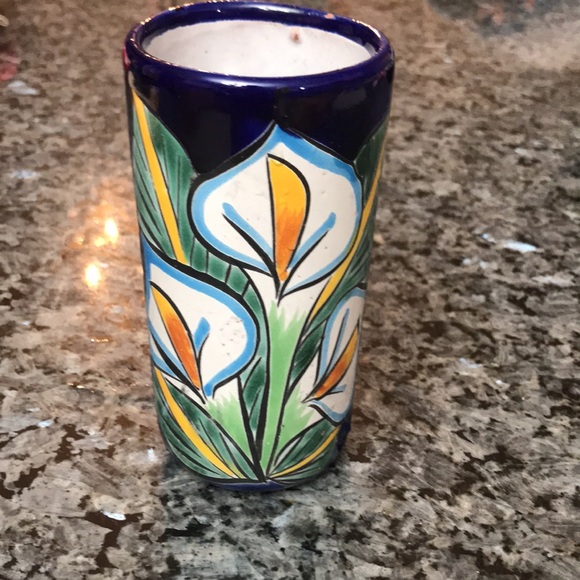Free with purchase Mexican Talavera Peace Lily glass/vase - Picture 3 of 6